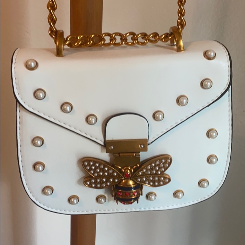 Cross Body White Bee Purse